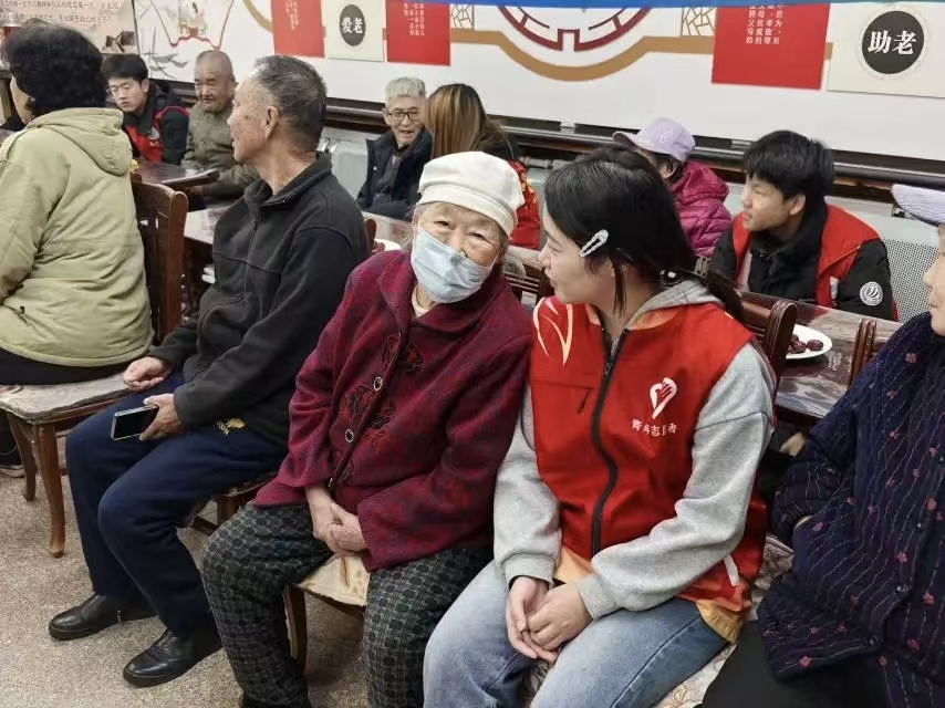 团西安区委开展“敬老爱老志愿先行”为老服务“金晖行动”